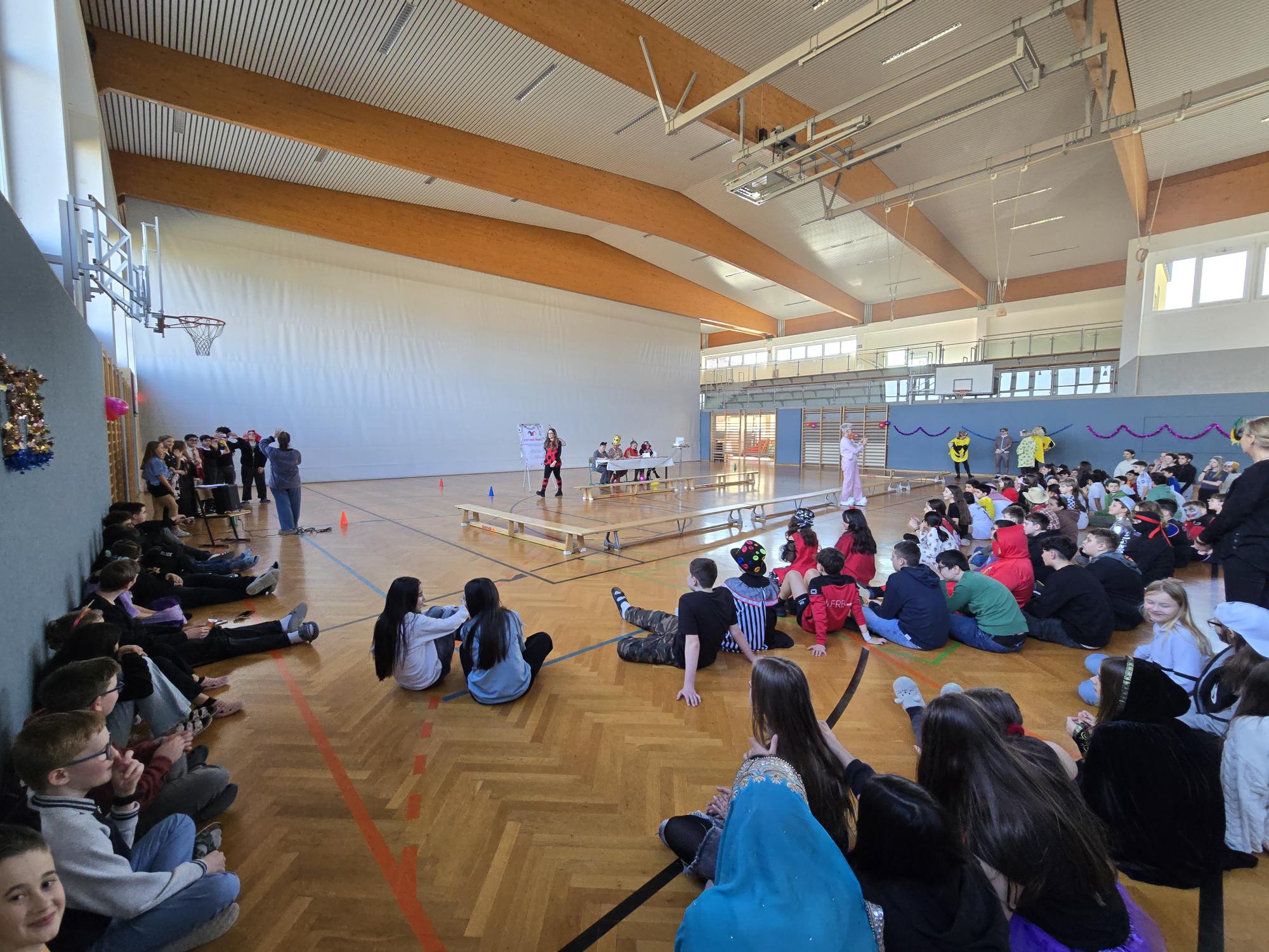 Turnhalle